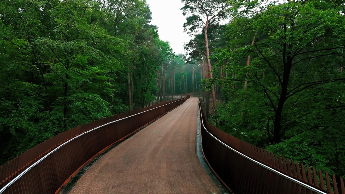 Fietsbrug Dilsen-Stokkem: Op de brug